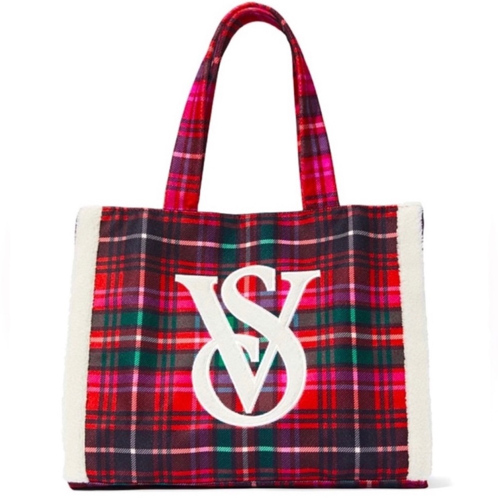 NWT VS Victoria’s Secret 2022 Holiday Tote red plaid